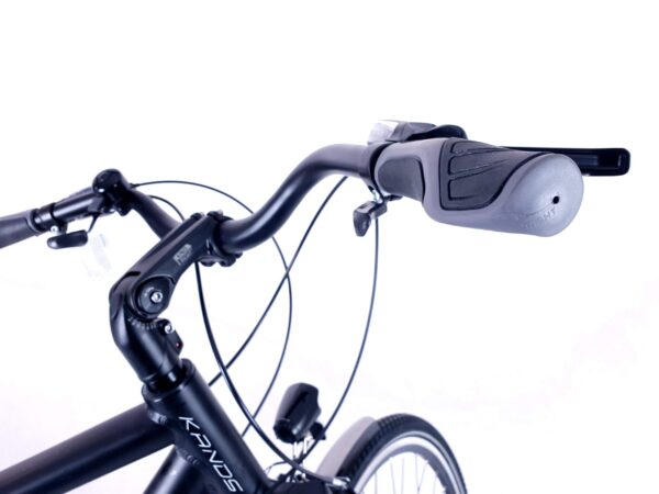 Cykelstyre med handtag och bromshandtag