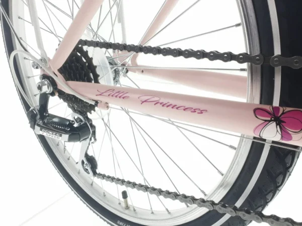 Rosa cykel med texten 'Little Princess' och blomma.