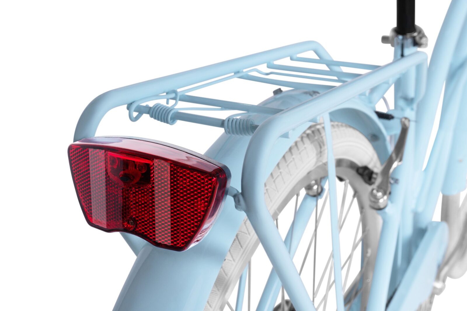 Blå cykel med röd baklykta och pakethållare