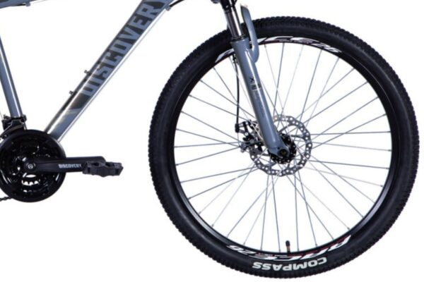 Koleso horského bicykla s diskovými brzdami