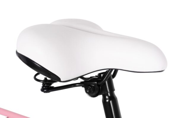 Vit cykelsadel med svart fäste