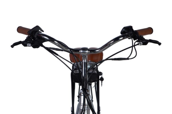Cykelstyre med bruna handtag och kablar
